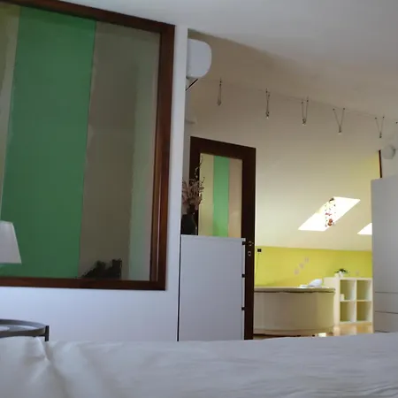 Hildegarda Pacengo Apartment *